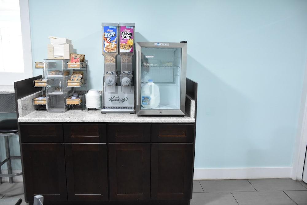 Destin Inn & Suites Экстерьер фото