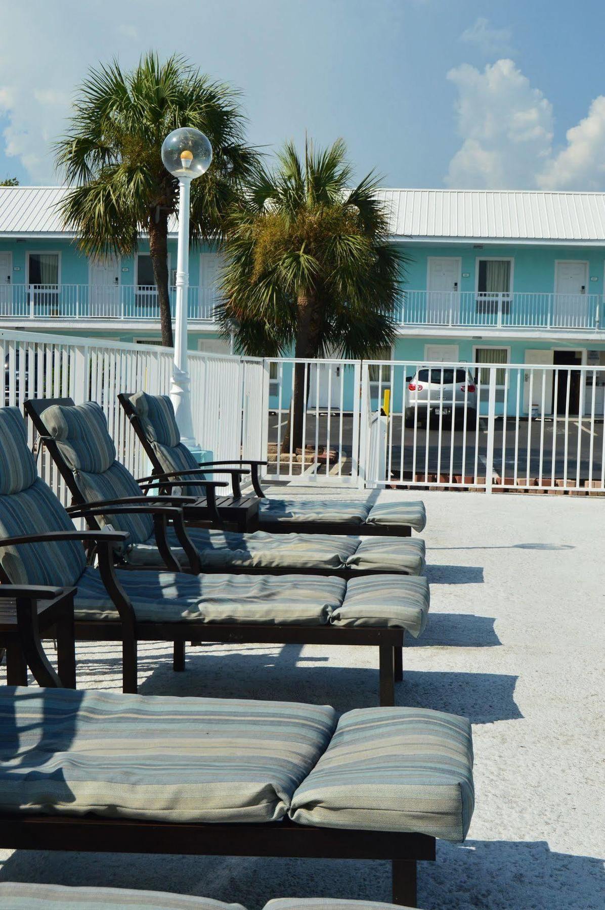 Destin Inn & Suites Экстерьер фото