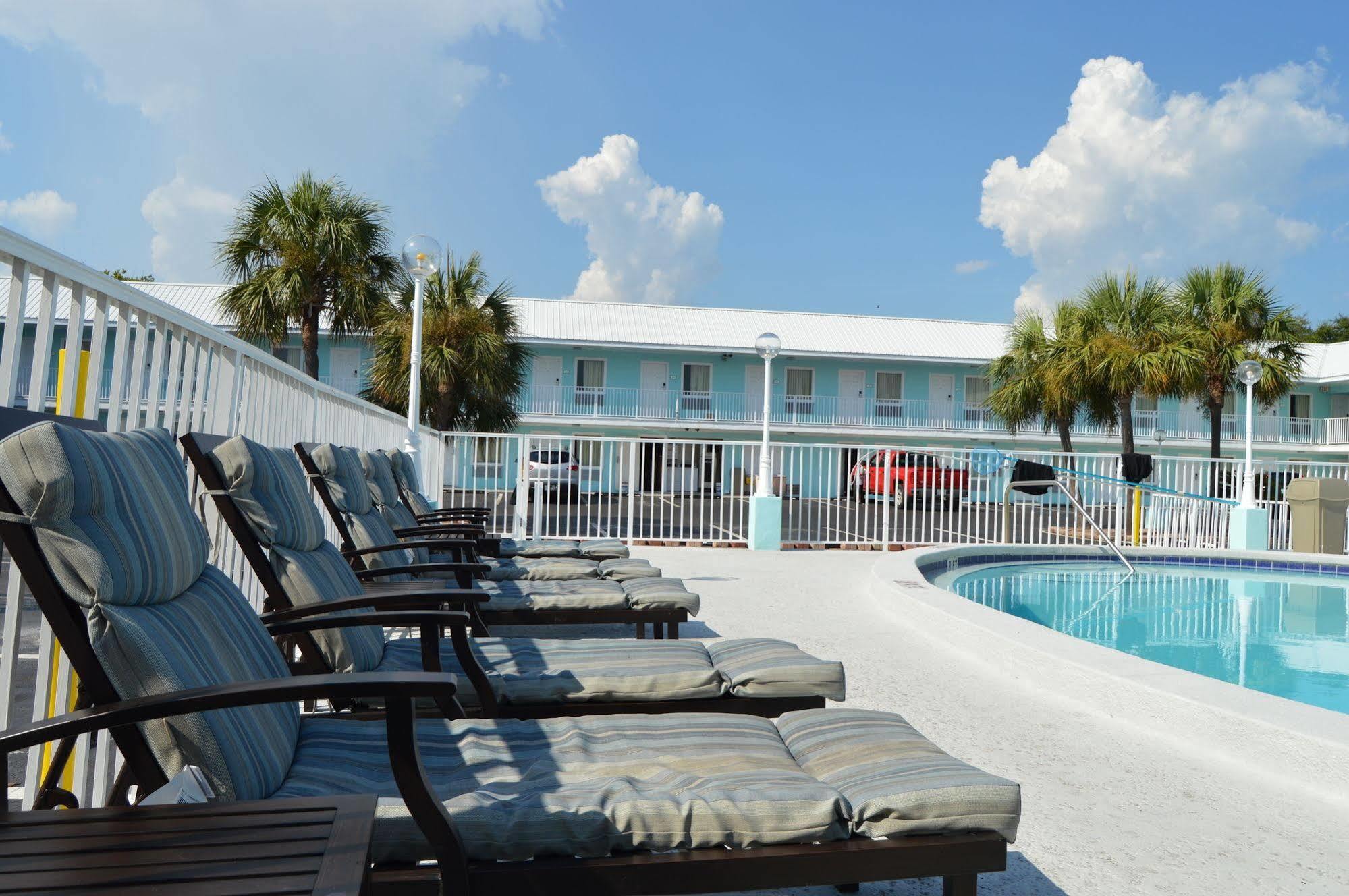 Destin Inn & Suites Экстерьер фото